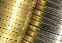 В израильской Кесарии найден уникальный клад из почти 2000 золотых монет