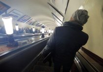 На эскалаторах в метро введут номерную навигацию