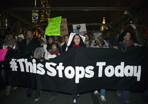 До США докатилась «пятница гнева»: американцы продолжают протесты против расизма полиции