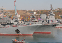 Черноморский флот начал масштабные учения после того, как корабли НАТО вошли в Черное море