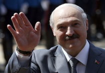 Исторический праздник: Лукашенко поздравил народ с Днем Октябрьской революции