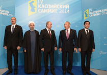 Саммит на Каспии: Путин не поделил море с главами пяти стран, зато выпустил на волю осетрят