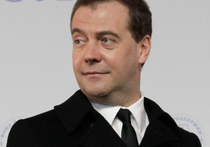 Премьер Российский Федерации Медведев рассказал, как подрался подушками