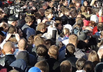 Полиция не дала оппозиционерам пройти по Болотной площади