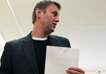 Навального — за решетку: ФСИН требует изменить меру пресечения для оппозиционера