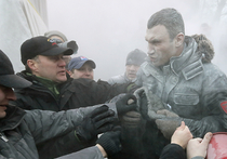 Память убитых на Майдане Порошенко почтит под защитой трех бронебойных групп