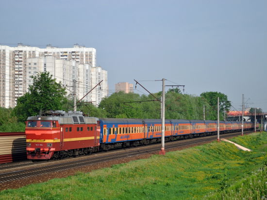 Причиной остановки фирменного поезда стала поломка локомотива в Ленинградской области