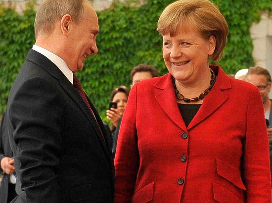 Канцлер Германии упорно рассматривает Путина не как потенциального партнера, а как опасного врага