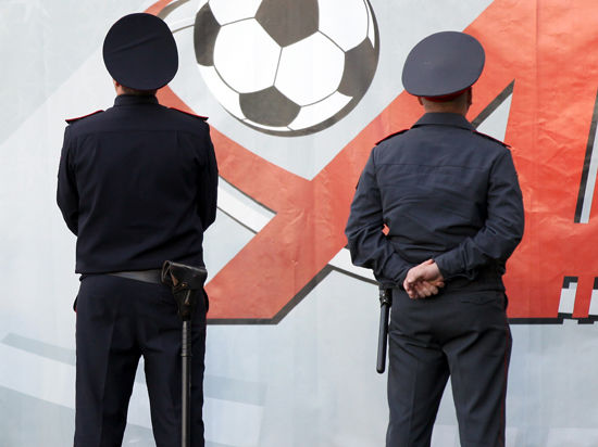 По словам источника «МК», стражам порядка не заплатили за работу на спортивном мероприятии