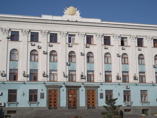 Аксенов переформатировал Совет министров