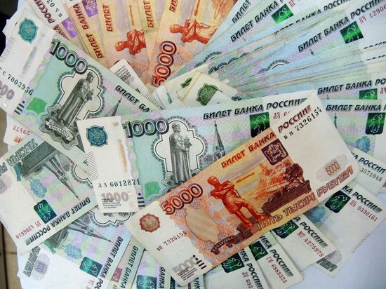 Российская валюта укрепилась до трехмесячного максимума