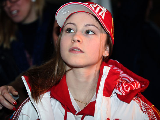 По официальным данным фигуристка взяла отдых после неудачного выступления на Чемпионате России