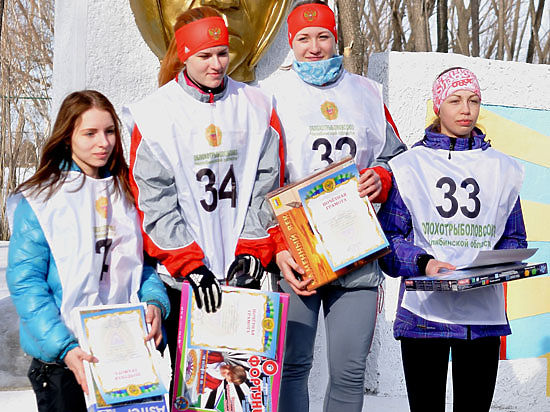 В Челябинске прошли соревнования по биатлону среди юных охотников