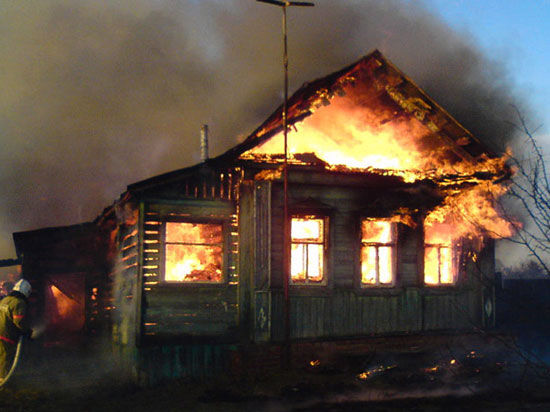 В чебаркульской деревне в огне угорели двое детей