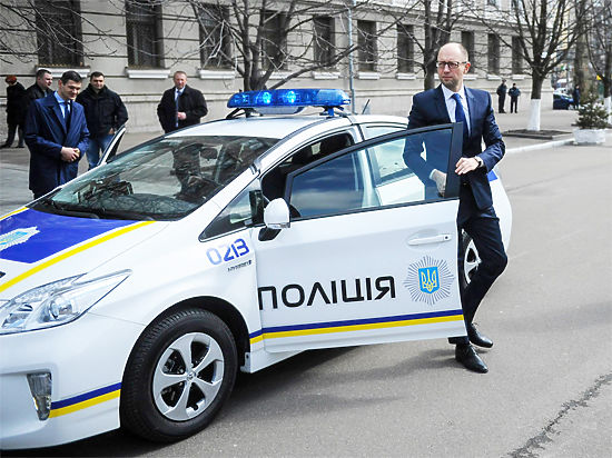 Они проводят "грязную" кампанию по дискредитации Яценюка