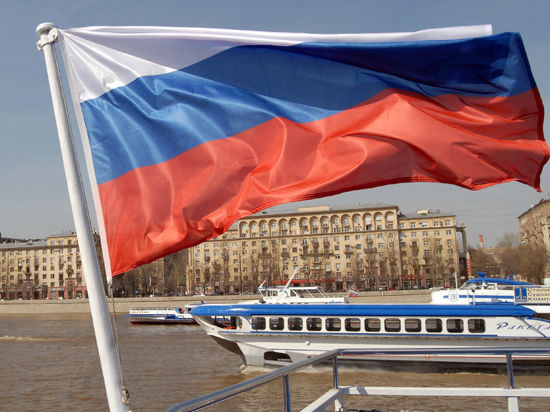 Именно в это время, как предполагают, в Госдуме, племена восточных славян призвали варягов