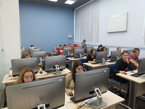 Первокурсникам вузов пришлось сдавать госэкзамены повторно