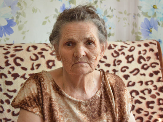 Невидящая 74-летняя пенсионерка, оказавшаяся на улице, не имеет права легально жить у дочери