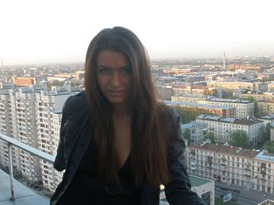 Вадим Прохоров рассказал, что модель живет в квартире «большой семьи»