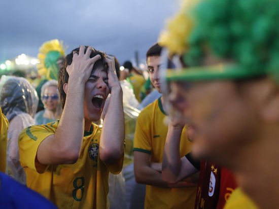 Что происходило на улицах бразильских городов после матча с Германией?

