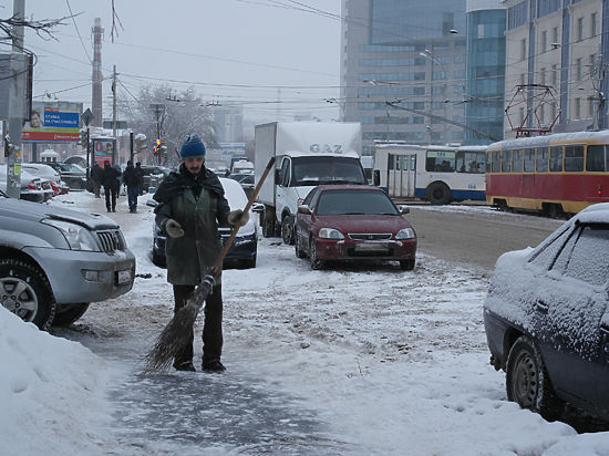 Заваленные снегом улицы могут стоить градоначальникам их кресел 