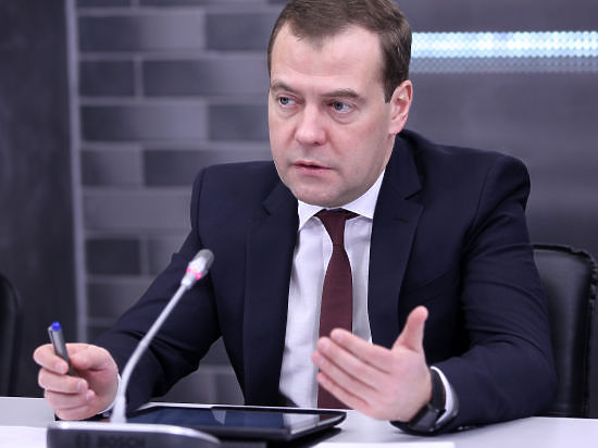 Премьер-министр подчеркнул, что отказ Украины от внеблокового статуса отравляют отношения с РФ