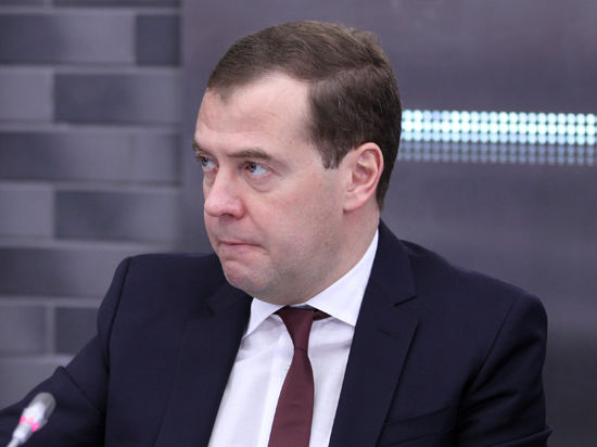 Дмитрий Медведев придумал, как повысить место России в бизнес-рейтинге
