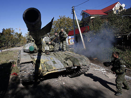 Министр обороны Украины Степан Полторак отдал приказ армии готовится к боевым действиям
