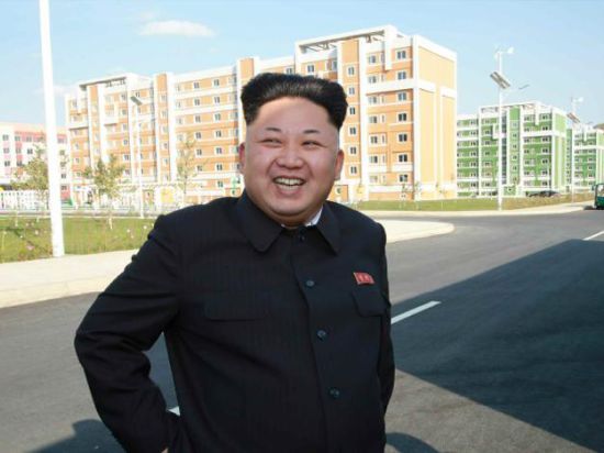Ким Чен Ын появился, наконец, на людях Ким Чен Ын появился, наконец, на людях
