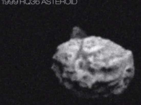 Истерия в Сети: "Инопланетяне летают и управляют астероидами?"