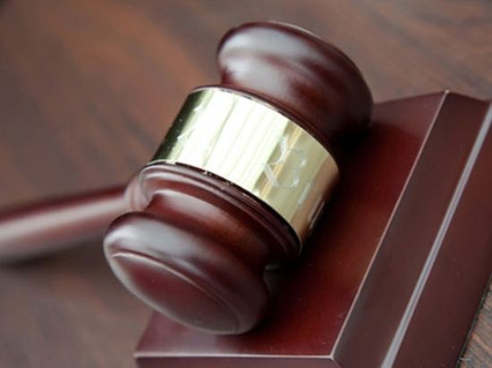 Арбитражный суд признал незаконной выплату аванса чиновниками 