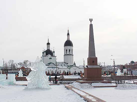 Реальный город украсил себя фантастикой