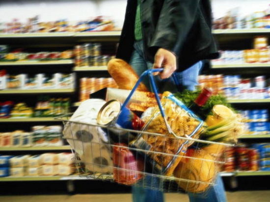 Владельцы супермаркета скрываются от поставщиков продукции и властей