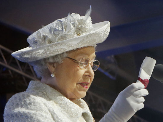 88-летняя королева Великобритании впервые воспользовалась соцсетью