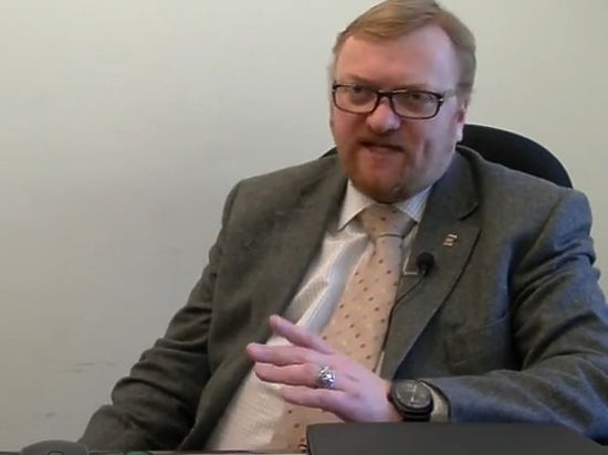 Он также посоветовал сотрудникам салона пройти обследование у психиатра