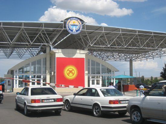 Около 90 тысяч подержанных автомобилей из Кыргызстана могут хлынуть в Казахстан уже в мае