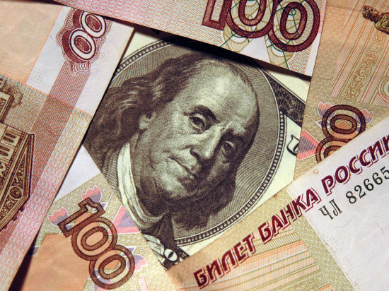 Это произошло на фоне общего оттока вкладов из банков РФ