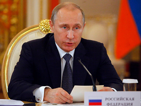 Президент РФ выступил на расширенном заседании МВД России.
