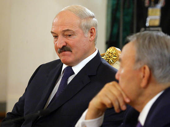 Белоруссия и Казахстан готовы помочь украинцам выйти из социально-экономического кризиса
