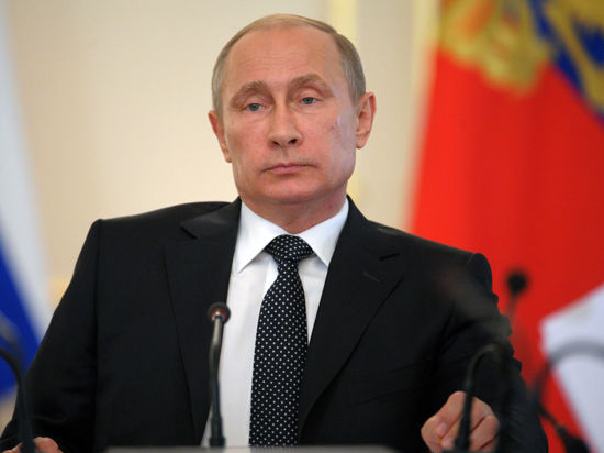 Путин вручил госпремии, обласкал Примакова и угостил гостей шашлыками Путин вручил госпремии, обласкал Примакова и угостил гостей шашлыками