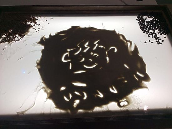 Президент рисует трижды