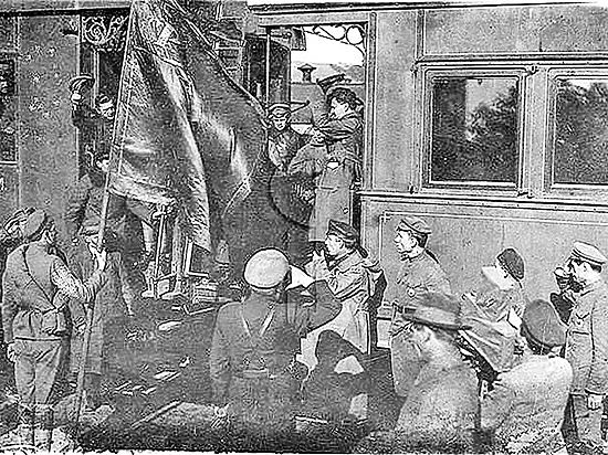 7 ноября мы предпочитали не вспоминать о 135-летнем юбилее одного из самых неоднозначных политиков мировой истории 