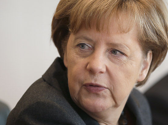 Германский канцлер обвинил Кремль в “неуважении к суверенитету Украины”