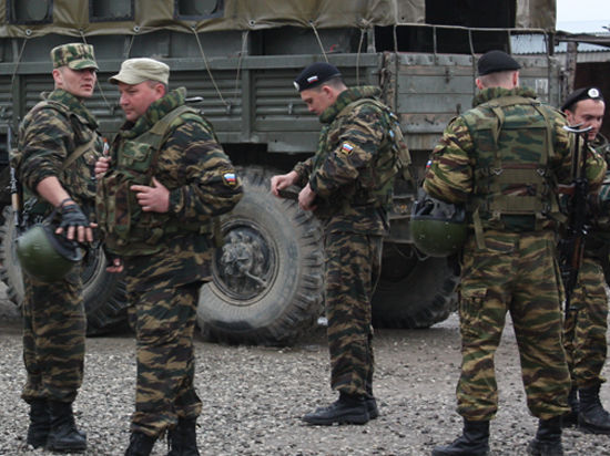 Военные определяют расположение войск на местности