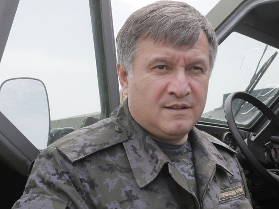 Глава МВД Украины отказался задействовать в спецоперации на юго-востоке граждан, рекомендованных лидером Радикальной партии