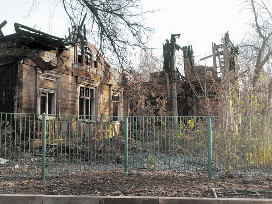 В Королеве власти придумали «списывать» сгоревшие памятники архитектуры