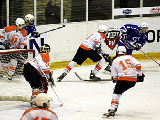 В минувший уик-энд открылся второй сезон Сибирской студенческой хоккейной лиги (ССХЛ)