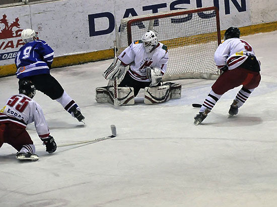 В минувший уик-энд в первенстве Сибирской студенческой хоккейной лиги (ССХЛ) прошли очередные матчи