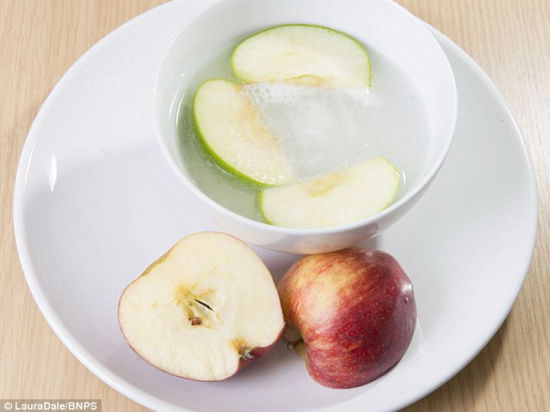 Cелекционеры создали первый в мире игристый фрукт с эффектом шипучки