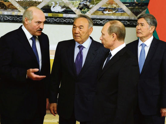 В Кыргызстане спорят о плюсах и минусах вхождения в Таможенный союз
